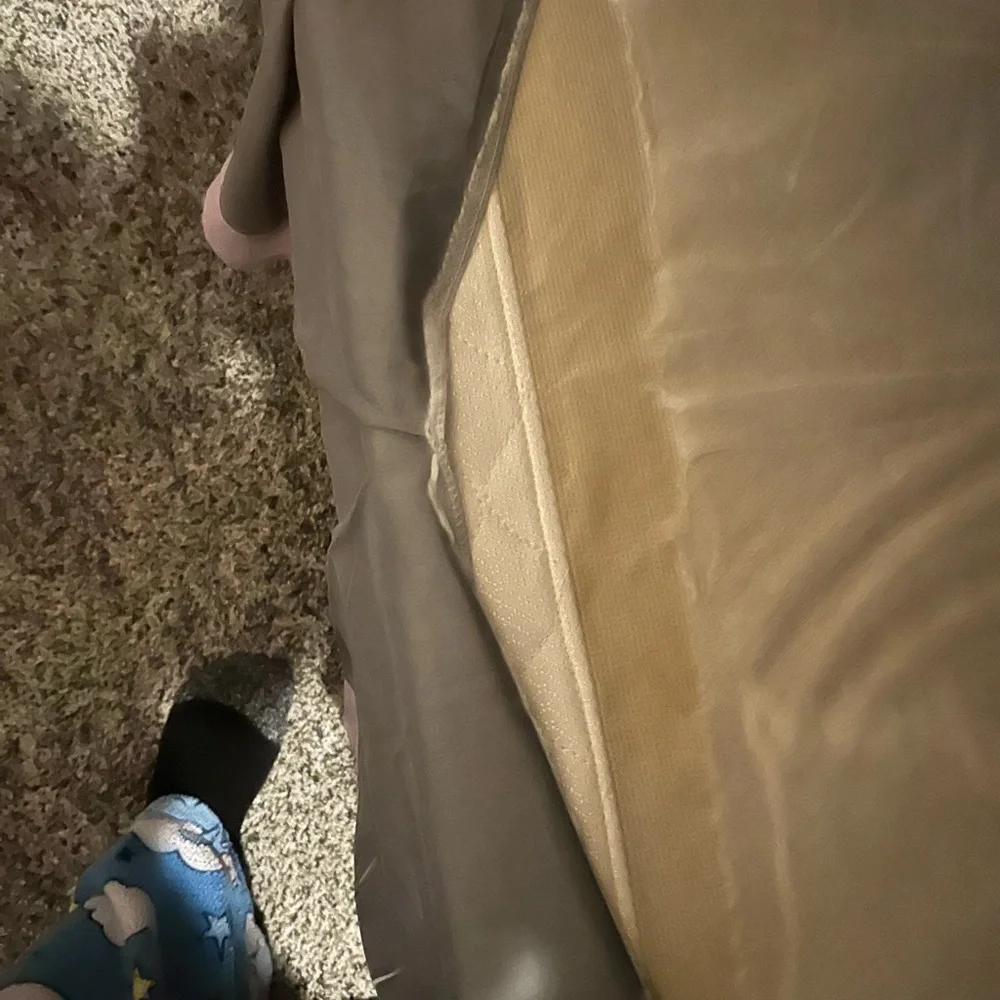 Comforter with skirt Queen